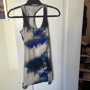 Lululemon tunic length Racerback Tank size 6